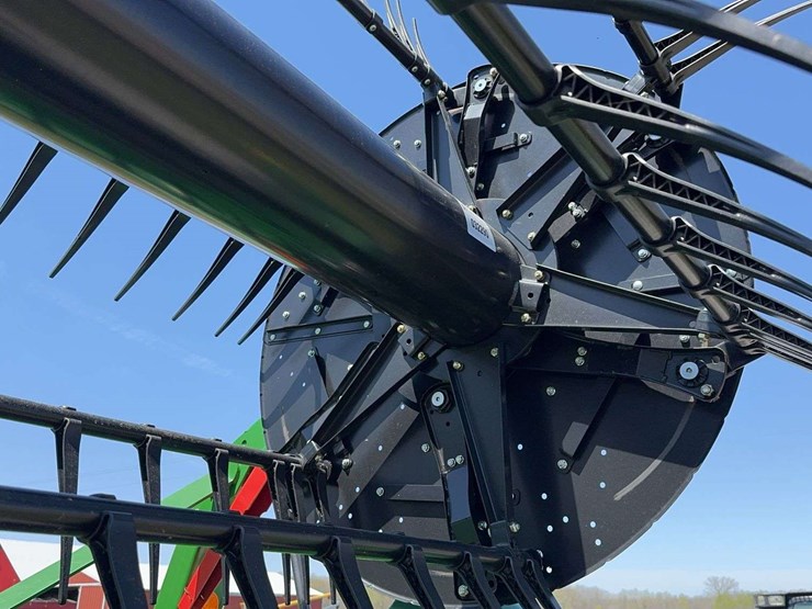 2018-john-deere-635fd-image-30