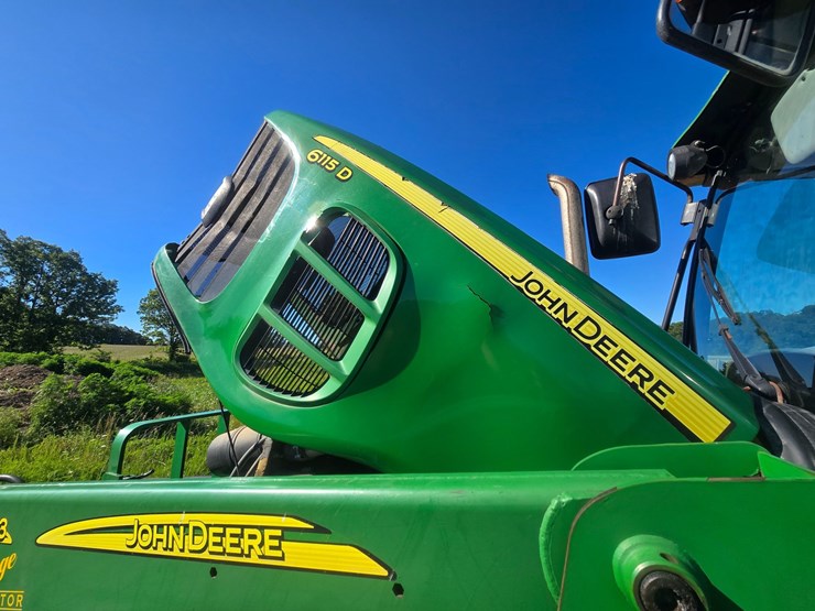 2010-john-deere-6115d-image-68
