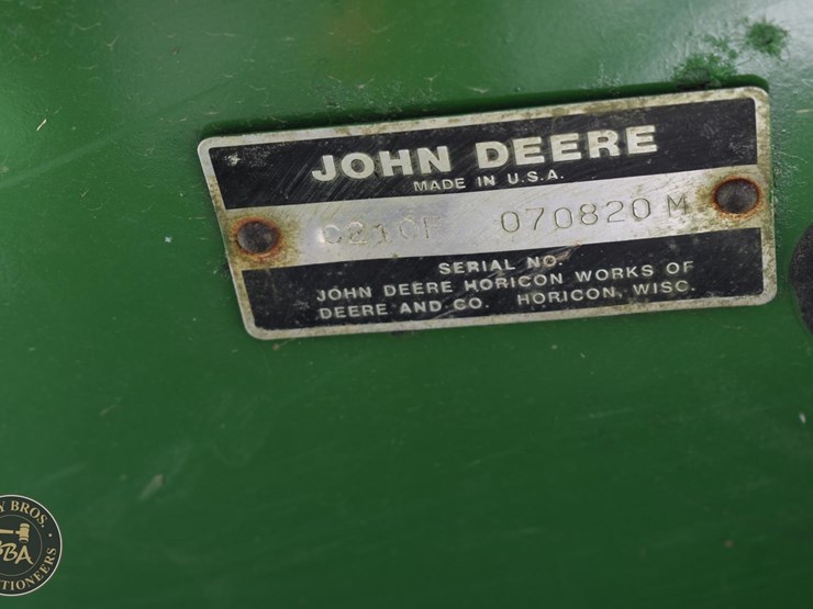 john-deere-210-image-15