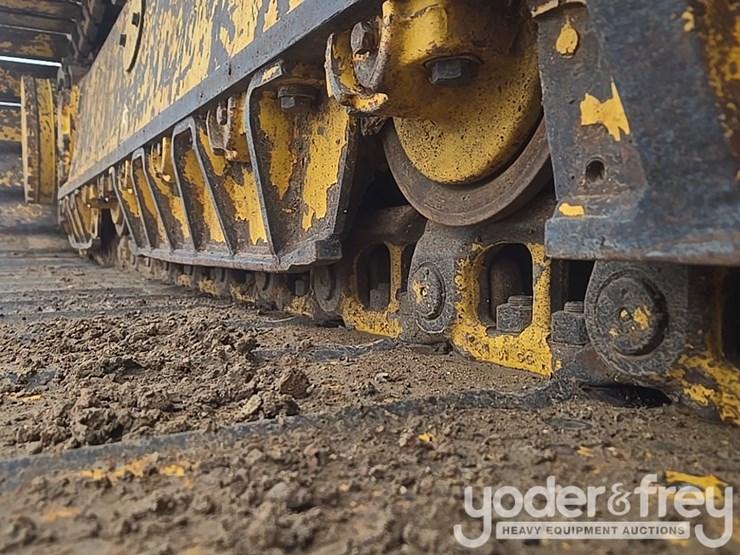 2022-komatsu-d61px-24-image-16
