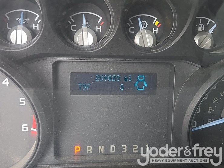 2013-ford-f450-image-66