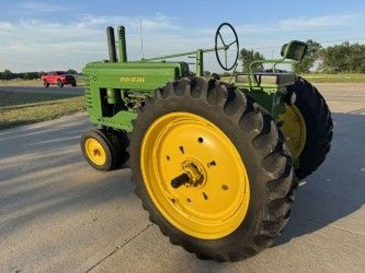 1951-john-deere-a-image-3
