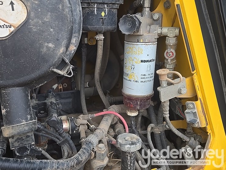 2022-komatsu-d61px-24-image-41