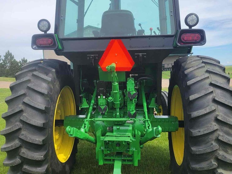 1982-john-deere-4440-image-4