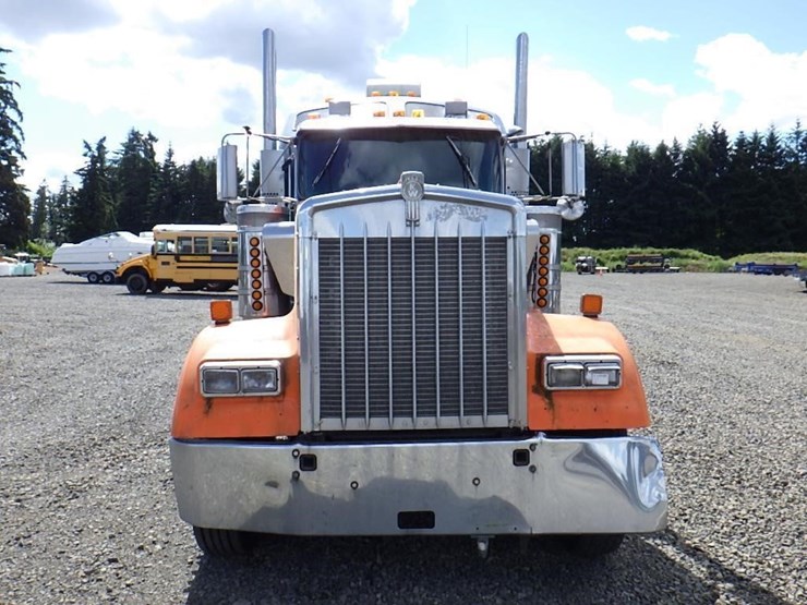 2000-kenworth-w900b-image-2