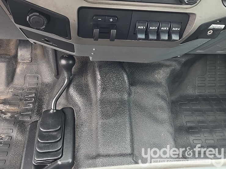2013-ford-f450-image-59