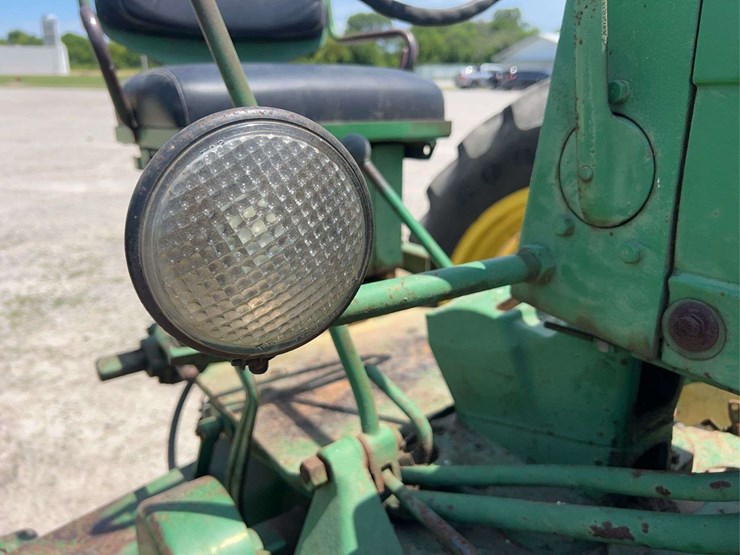 john-deere-60-image-24