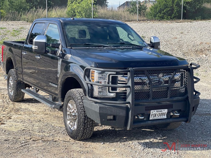 2019-ford-f250-xlt-image-1