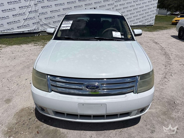 2008-ford-taurus-sedan-image-31