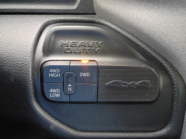 2020-dodge-2500-image-50