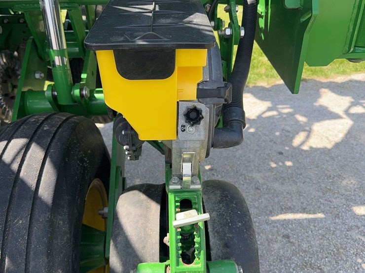2019-john-deere-1795-image-15