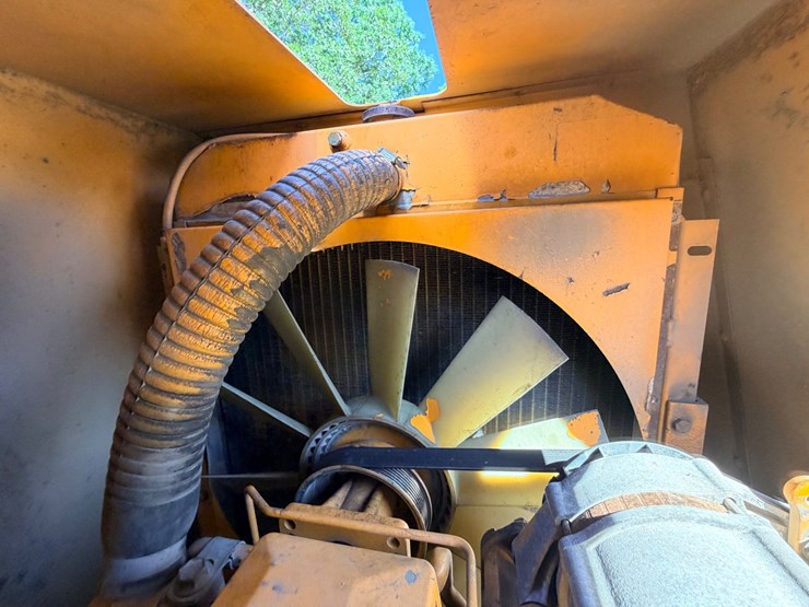 2000-john-deere-6-image-81