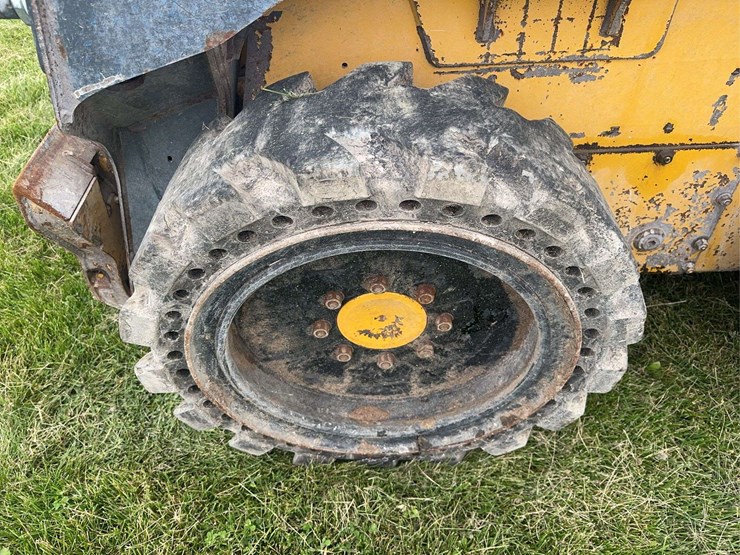 deere-318g-image-34