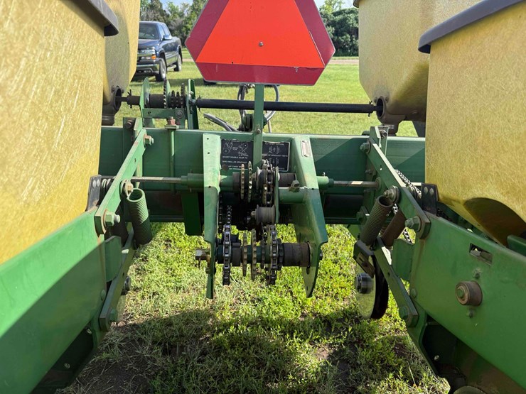 john-deere-7000-image-19