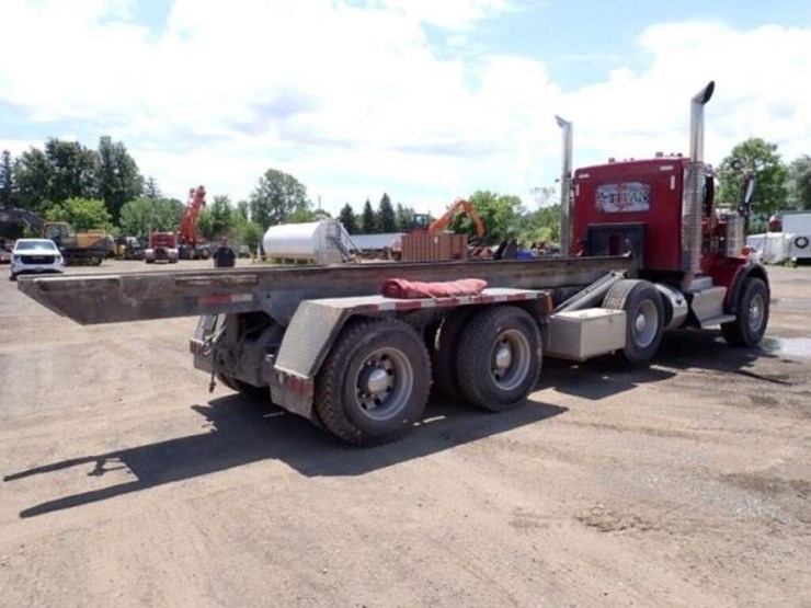 2012-kenworth-t800-image-4