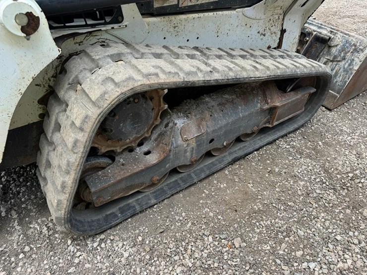 2022-bobcat-t550-image-18