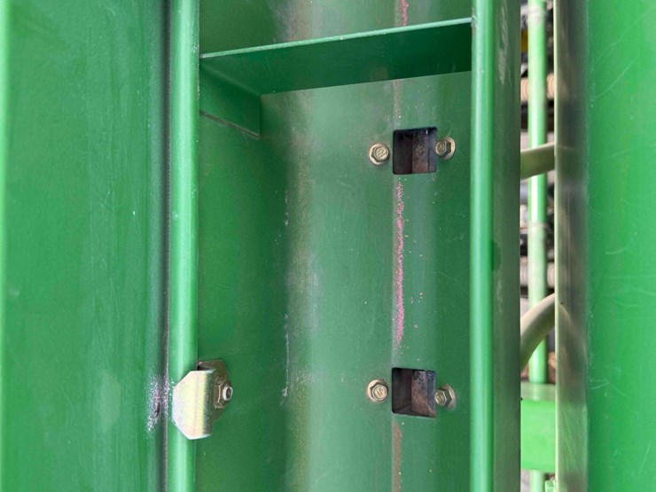 john-deere-750-image-18