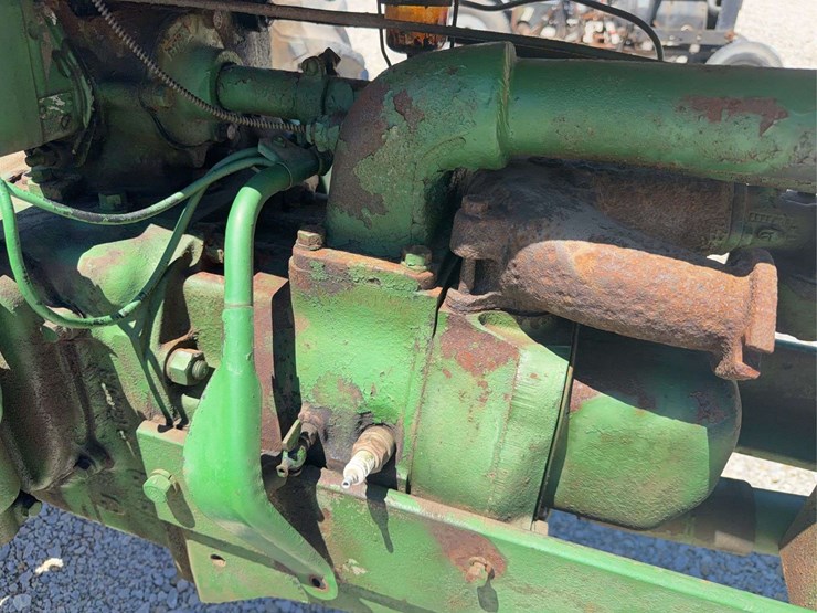 john-deere-b-image-25