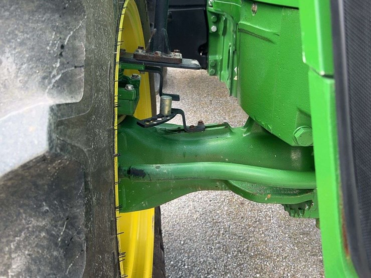 2012-john-deere-7260r-image-35