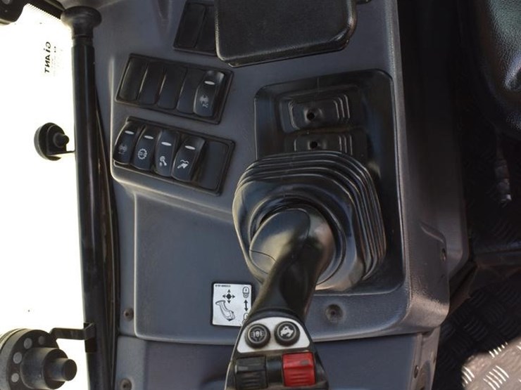 2021-giant-g5000-image-36