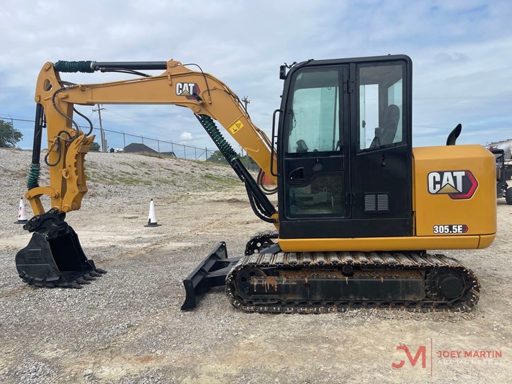 2021-caterpillar-305.5e2-image-2