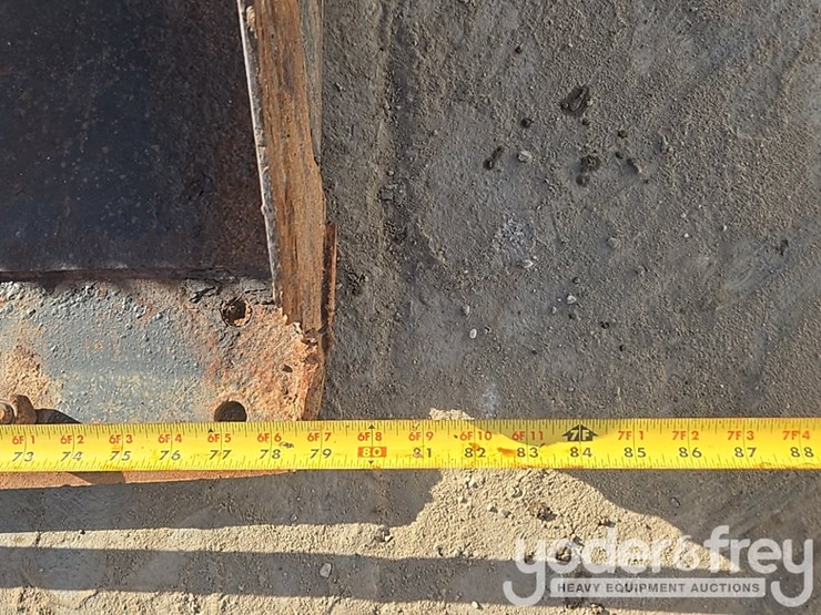2017-caterpillar-262d-image-15