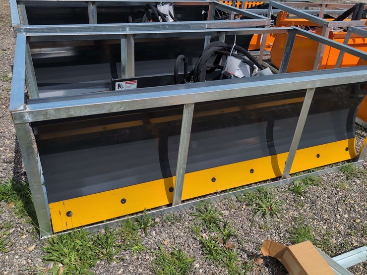 wolverine-skid-steer-6-way-dozer-blade-swdb-11-84w-image-1