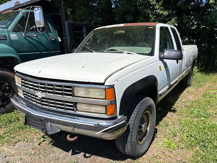 1995-chevrolet-3500-image-15