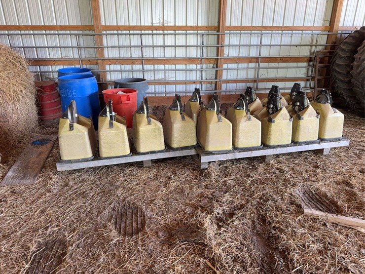 13-boxes-for-black-machine-kinze-planter-with-precision-corn-meters-image-1