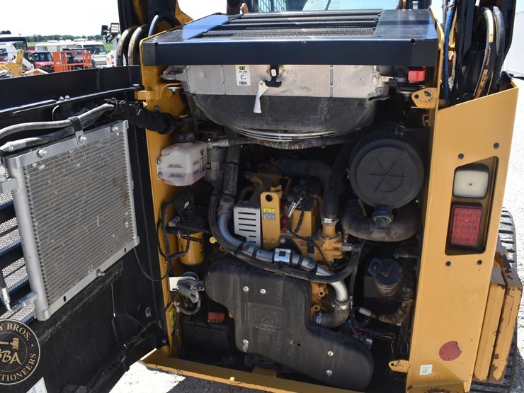 2023-caterpillar-259d3-image-24