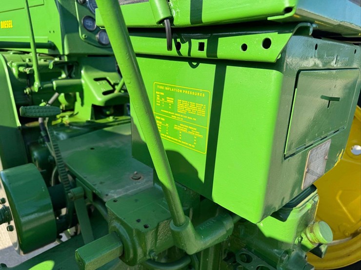 1955-john-deere-70-image-18