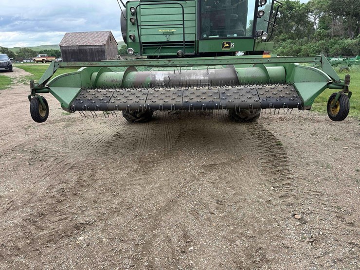 john-deere-212-image-1