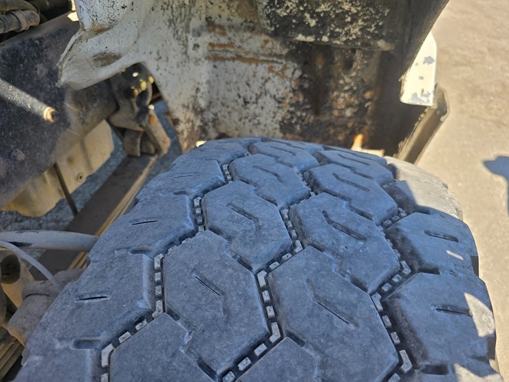 2018-western-star-4700-image-29