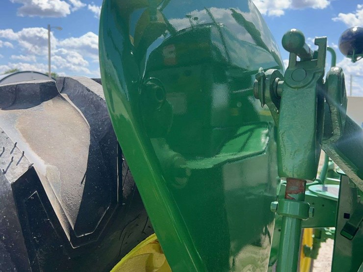 john-deere-4010-image-57