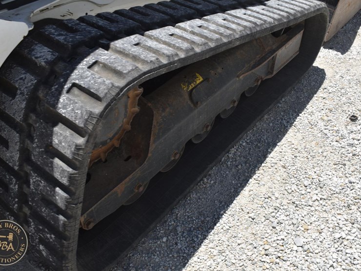 2022-bobcat-t740-image-20