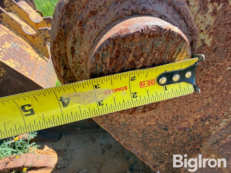 2004-geith-volvo-s2-48”-excavator-bucket-image-17