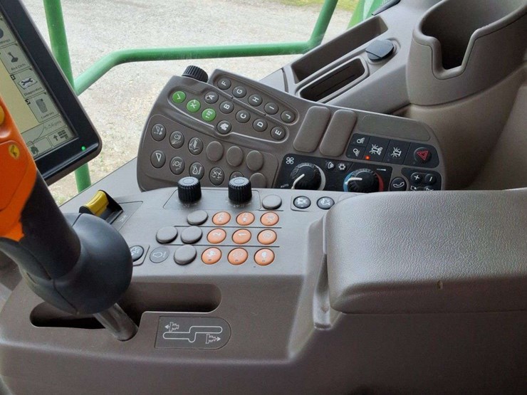 2014-john-deere-s680-image-52