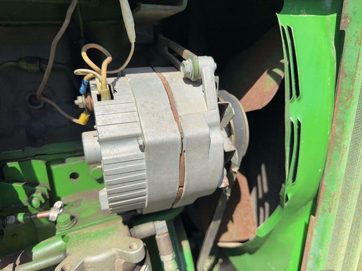 john-deere-4020-image-24