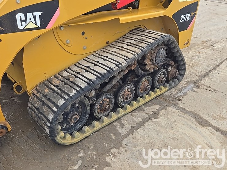 2011-caterpillar-257b3-image-9