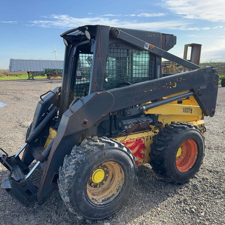 NEW HOLLAND LS180