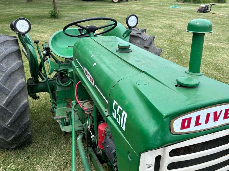 1963-oliver-550-image-26