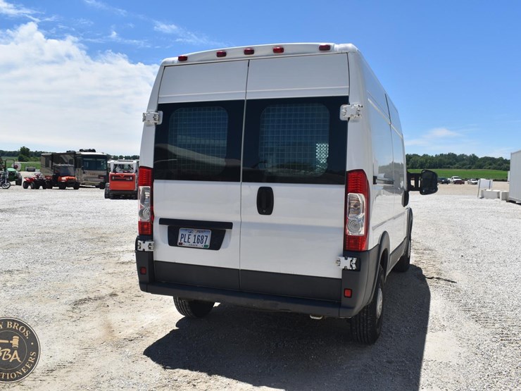2014-ram-promaster-1500-image-11
