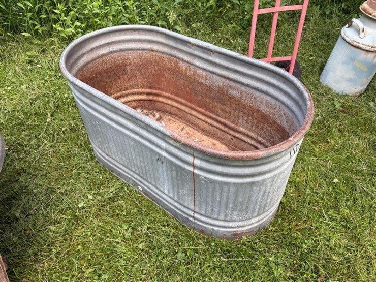 stock-tank-image-2
