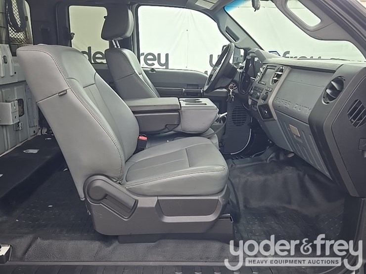 2013-ford-f450-image-53