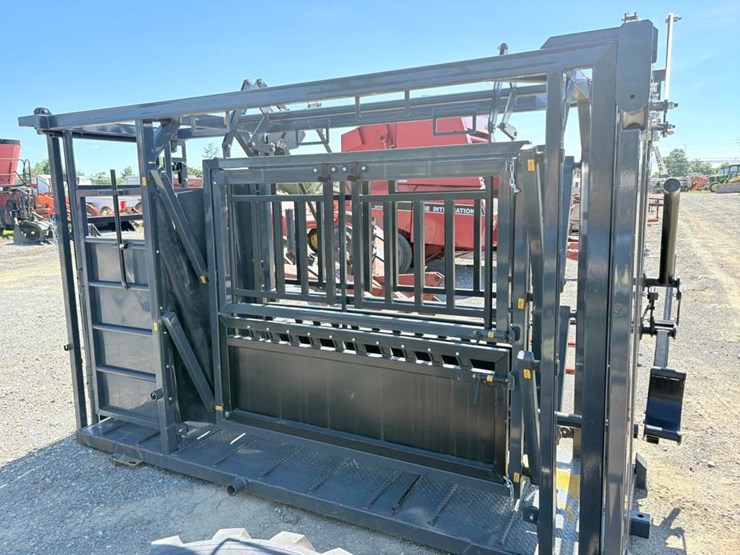 mechanical-squeeze-chute-image-7
