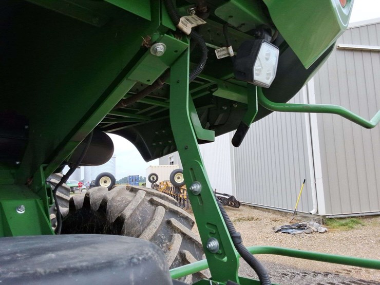 2023-john-deere-s780-image-31