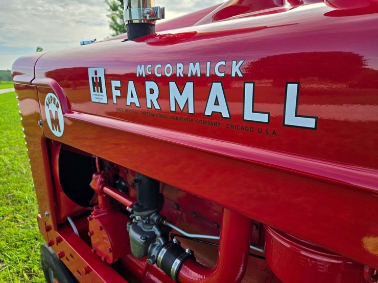 1952-international-super-m-image-19