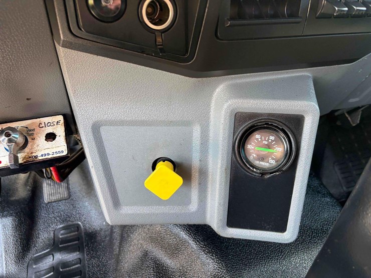 2017-ford-f750-image-23