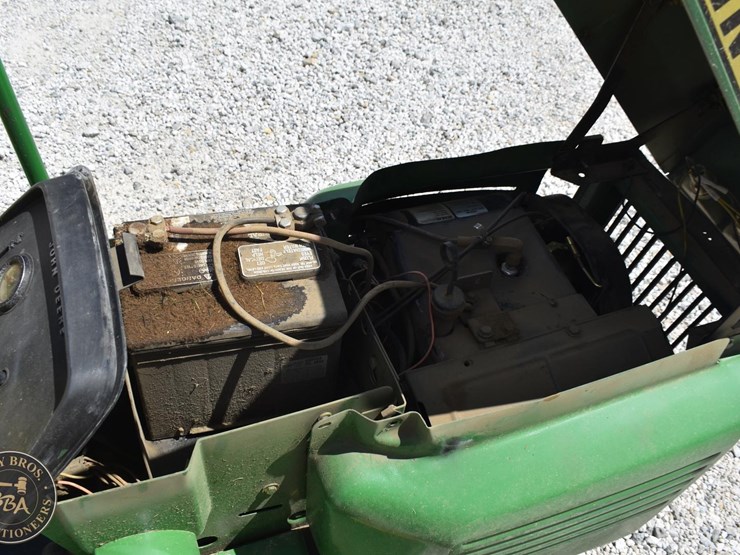 john-deere-210-image-20