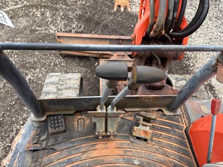 kubota-kx121-3s-image-19